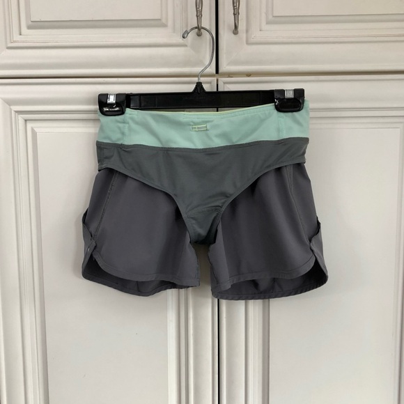 Ivivva by Lululemon lined girls shorts - Picture 9 of 14